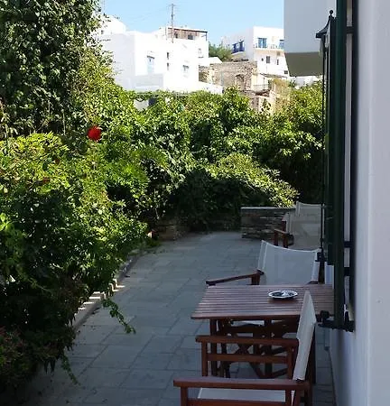 Pensión Karydies Kamarai